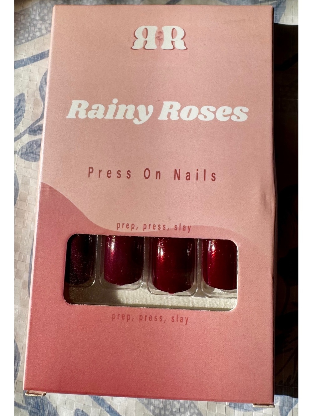 Rainy Roses Press On Nails - Red Glossy False Nails Set